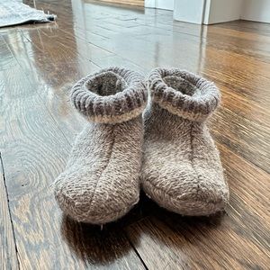 Bombas Infant Gripper Slipper 6-12 months Grey